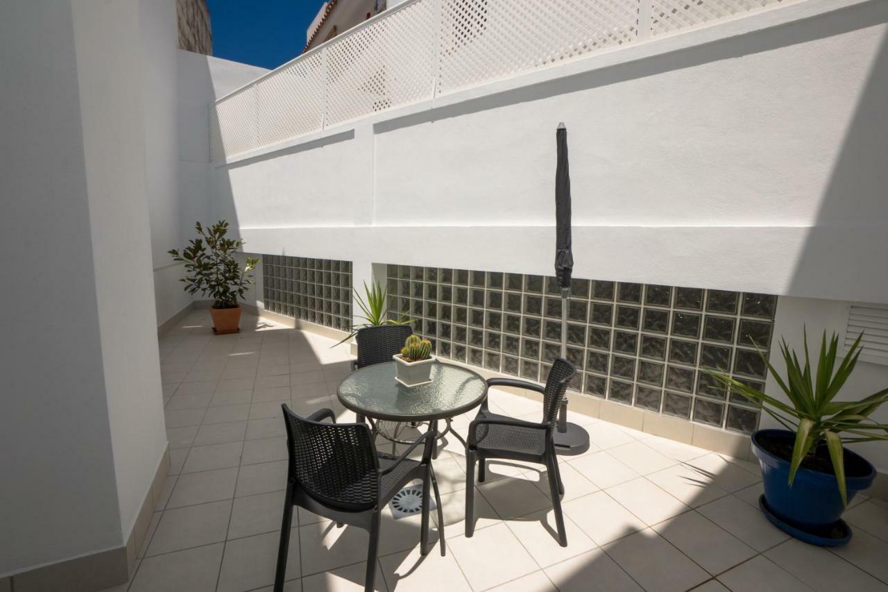Apartamentos Mombasa 1 Planta Nerja Luaran gambar