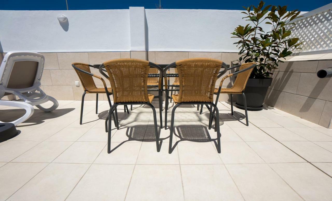 Apartamentos Mombasa 1 Planta Nerja Luaran gambar