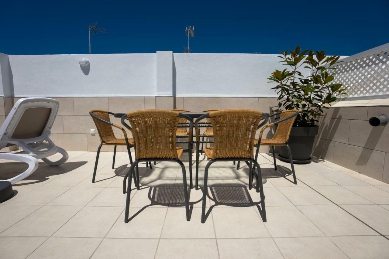 Apartamentos Mombasa 1 Planta Nerja Luaran gambar