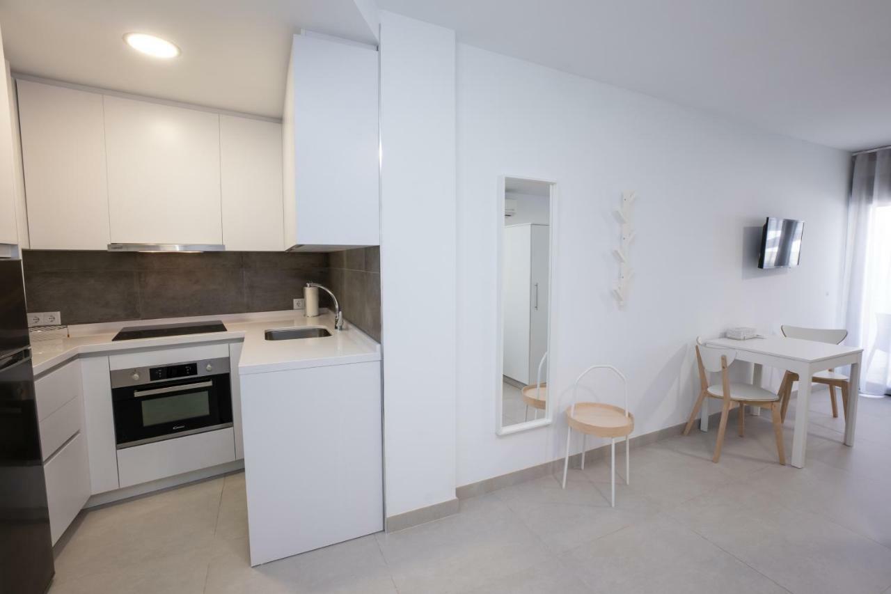 Apartamentos Mombasa 1 Planta Nerja Luaran gambar