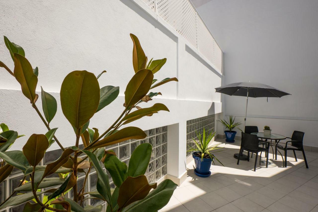 Apartamentos Mombasa 1 Planta Nerja Luaran gambar